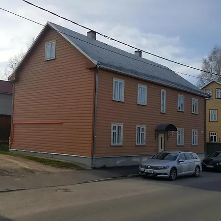Tartus, Karlova Linnaosa Apartman Tartu